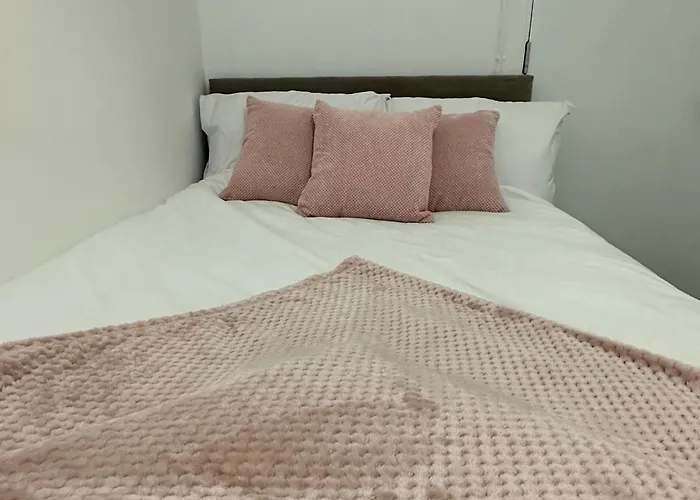 Trendy West End Apartment, Glasgow